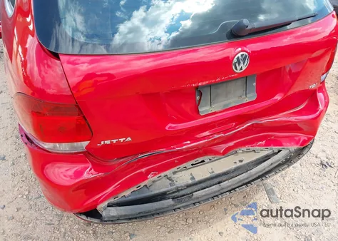2013 Volkswagen Jetta Sportwagen 2.0L Tdi from USA, damaged, VIN 3VWPL7AJ7DM605509